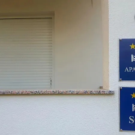 Guest house & Danijel Pinezici (Krk)