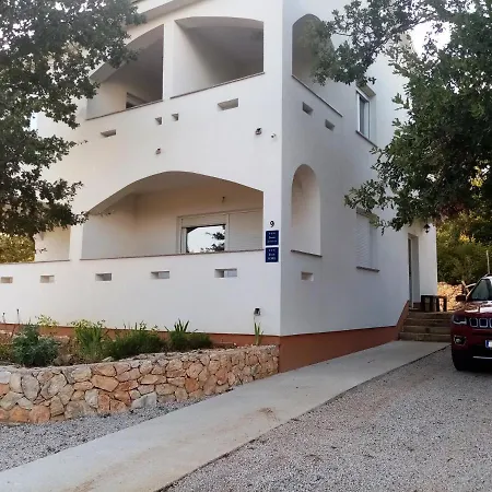 & Danijel Guest house Pinezici (Krk)